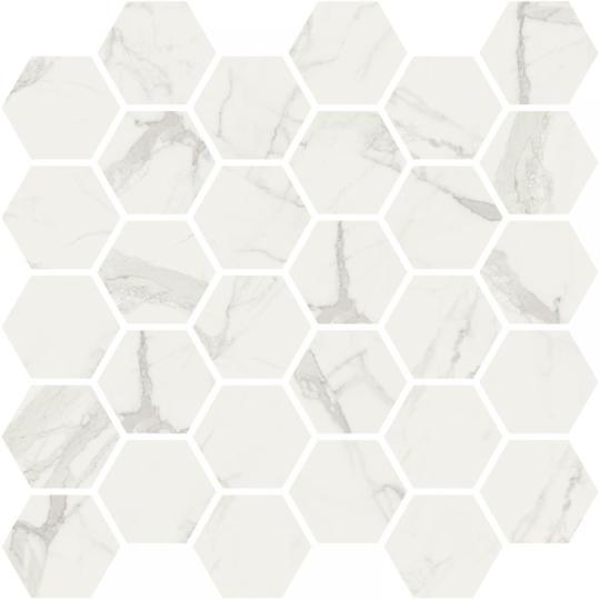 hexagonalny vzor velka biela s texturou mramor vzor dlazdica modernna mladeznicka elegantna luxusny byt kupelna kuchyna lameridiana interierovy dizajn.jpg
